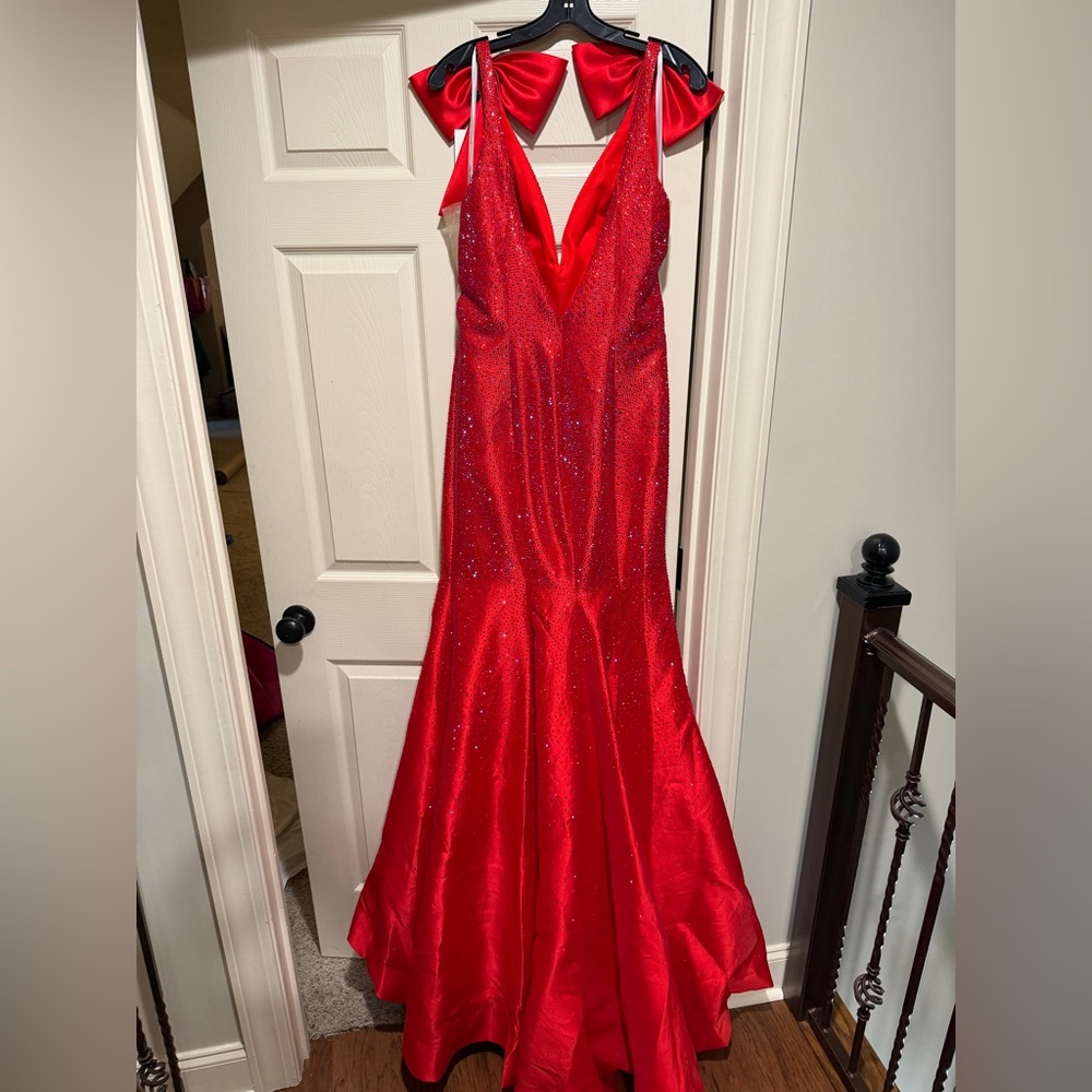 NWT. Sherr Hill. 
Only tried on! Daughter chose something else!